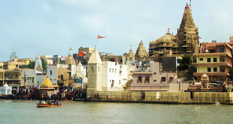 Dwarkadhish Temple Mathura (Timings, History, Entry Fee, Images, Aarti ...