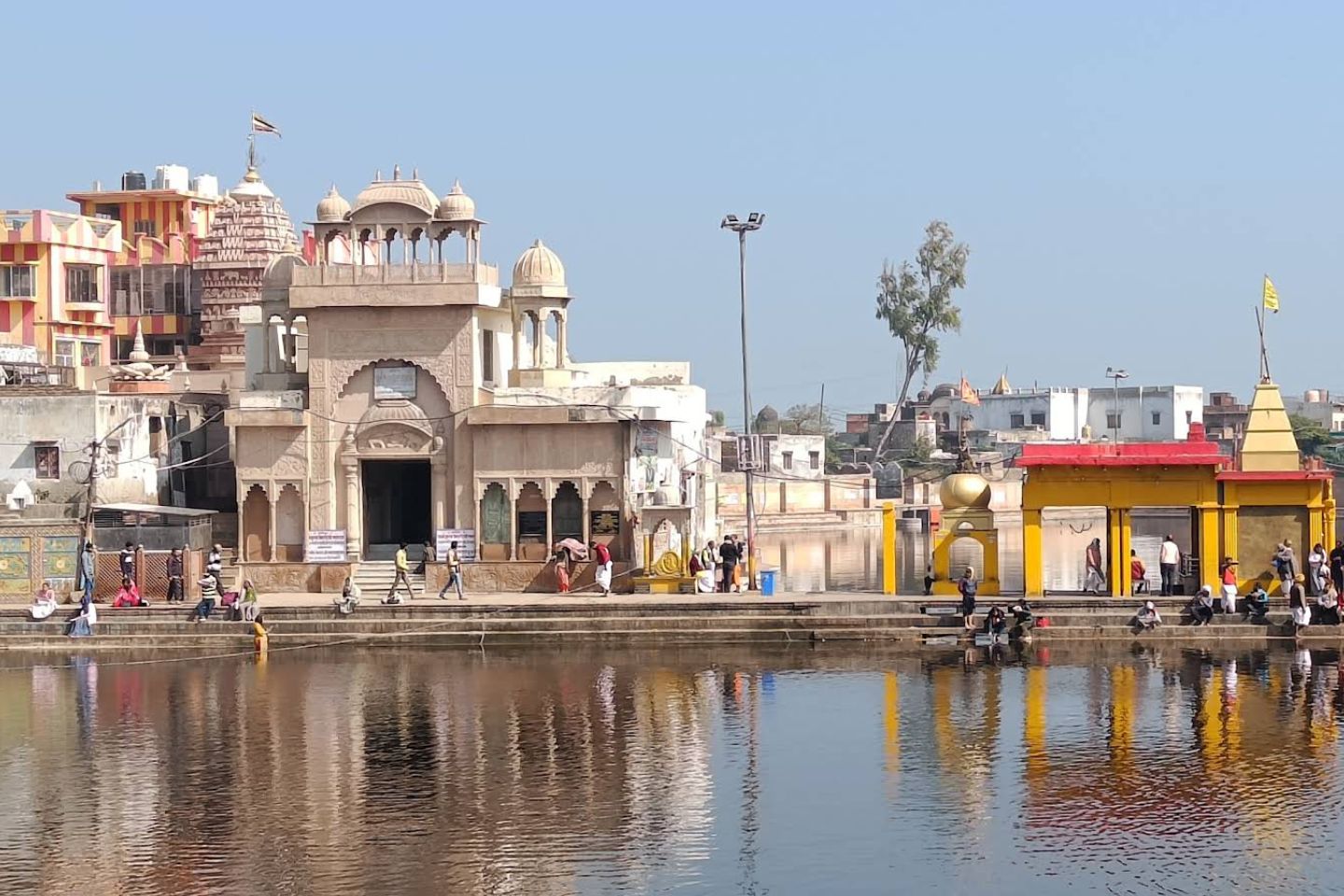 Radha Kund Mathura (History, Distance, Images & Location)